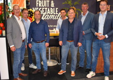 Pieter de Ruiter van 4Fruit, Bertus Schipper, Juan Romero, Ferran Barcelo, Arjan Zoutewelle, Martin Boogaard en Sander Buizer van Zoutewelle Import.