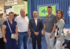  Jolanda Nooijen, René Verbakel en Peer Schraven van vollegrondsgroentebedrijf Compliment op bezoek bij San Cayetano met rechts op de foto Marina Torres