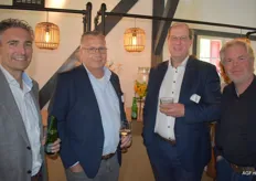 Maarten van Hamburg van Bakker Barendrecht, Jan Oosterom en Hans Prins van Oxin Growers en Ron Toet van Combilo.