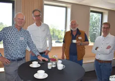 Gerard van den Bos (BosDaalen), Leon Steekelenburg (Horizon Group), Leo Looije (Valto) en Kees van Geest (Plantenkwekerij K. van Geest)