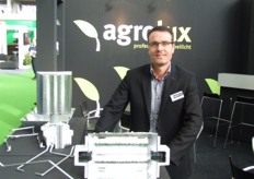 Dennis Dullemans van Agrolux scoorde onlangs een groot project bij Hartman in Sexbierum. Op de Horti Fair presenteerde hij tevens het nieuwe logo van Agrolux