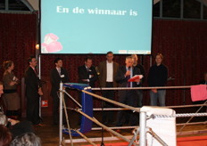 Cees den Hollander mag de winnaar bekendmaken: