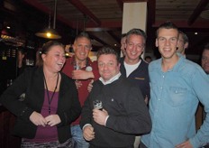 Bianca van Adrichem, Barry de Jong, Marcel van der Linden, Remco Boelens en Stef de Jong, allen van RedStar