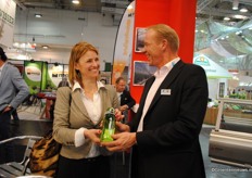 GreenTech invited exhibitors to the GreenTech. Mariska Dreschler with Ronald Kloppenburg (Luiten Greenhouses)