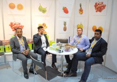 Al Jabali Foodstuff Trading: Fahim Khan, Mohamed Ghazaly, en Mohamed Amjad Khan