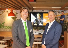 Joep van den Bosch (Ridder) en Jack Vijverberg (Van der Valk Horti Systems) op de foto met Koningin Máxima.