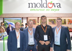 Moldova Fruit Association is een promotieorganisatie voor verse- en industriefruit. Tevens is het een organisatie die zich sterk maakt voor de kwaliteitsbewaking van Moldavisch fruit. Adrian Cojocaru, Vitalie Sedtaru, Denis Vornices en Dorin Vozuices.