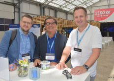 Andreas Herbrandt en Massimo Bellotti van CartonPack met Michael Rachul van SanLucar