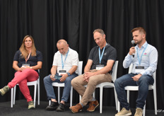 Panel met Estefania Rodriguez Arquero (Sekoya), Carlo Lingua (RK Growers), Harry Hall (Hall Hunter) en George Miclos (Agricrafters) 