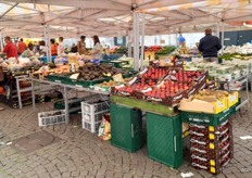 Bananenboxer is de grootste marktkraam op de Maastrichtse markt