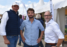 Corne den Braber van AppsforAgri met Willem Tjeenk Willink en Minus Marcelissen