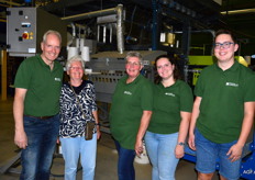 Ab, Jeanne, Ina, Anne en Teun Nieuwkerk.