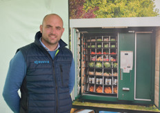 Christophe David met de boerderij-automaten van Vendavid